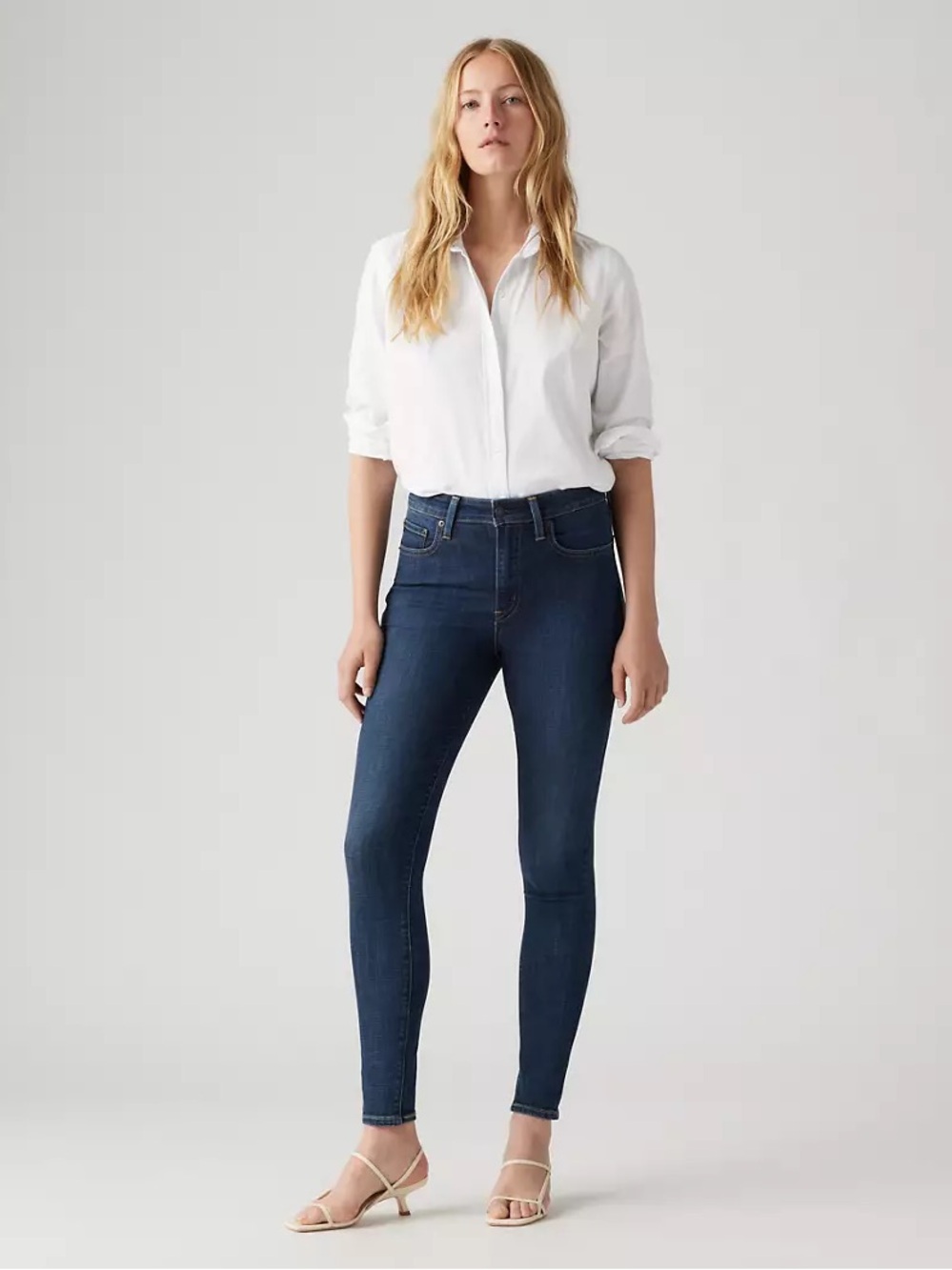 Like New Levi’s Women’s 721 Dark Wash High Rise Skinny Jeans 25/32